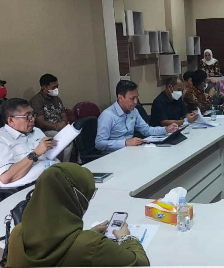 DPRD Sulbar Bahas Ranperda Penamaan Jalan, Bangunan dan Obyek Wisata Bersama Pakar Hukum Unhas